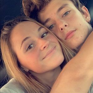 Meet your Posher, Mia